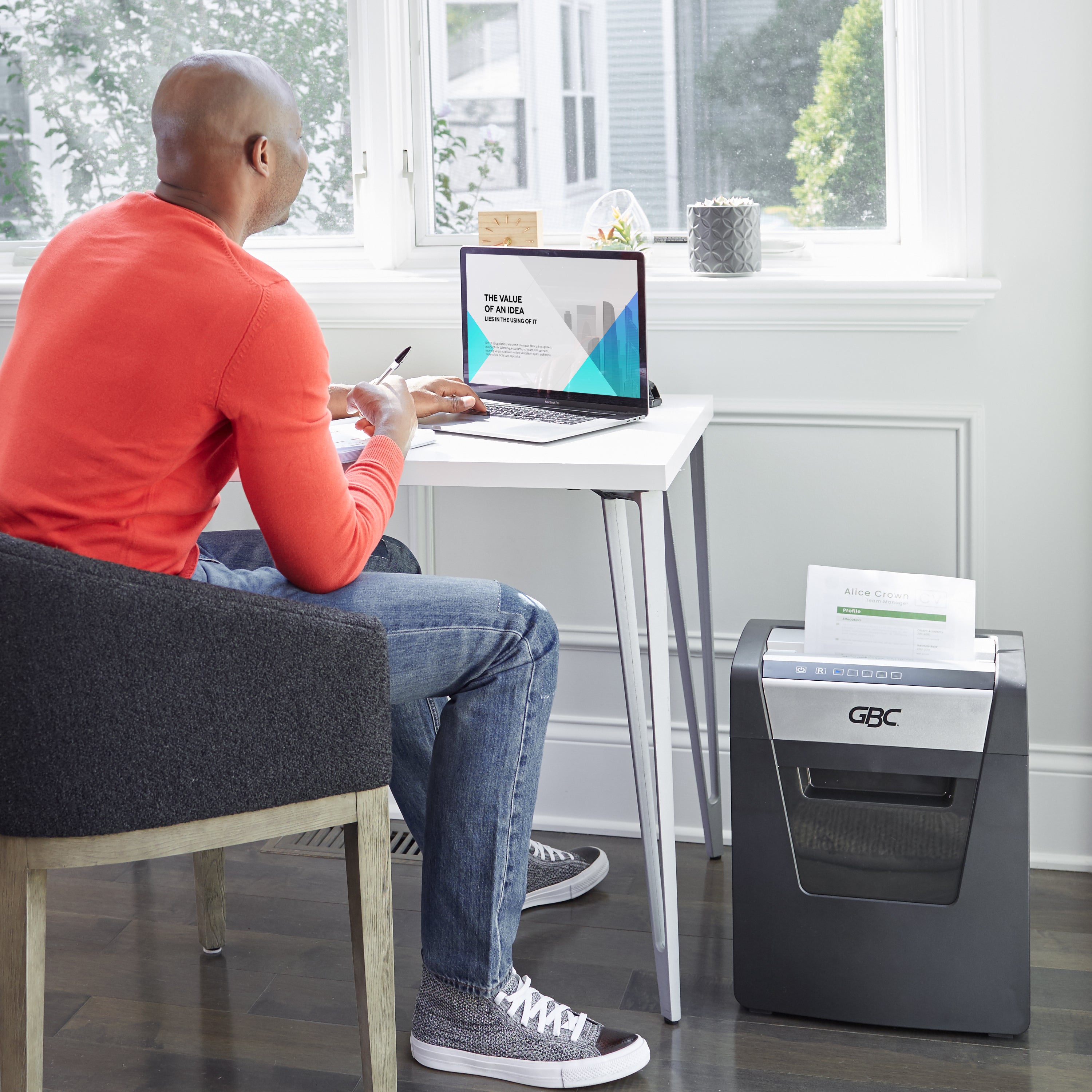 GBC ShredMaster SM10-06 High Security Shredder