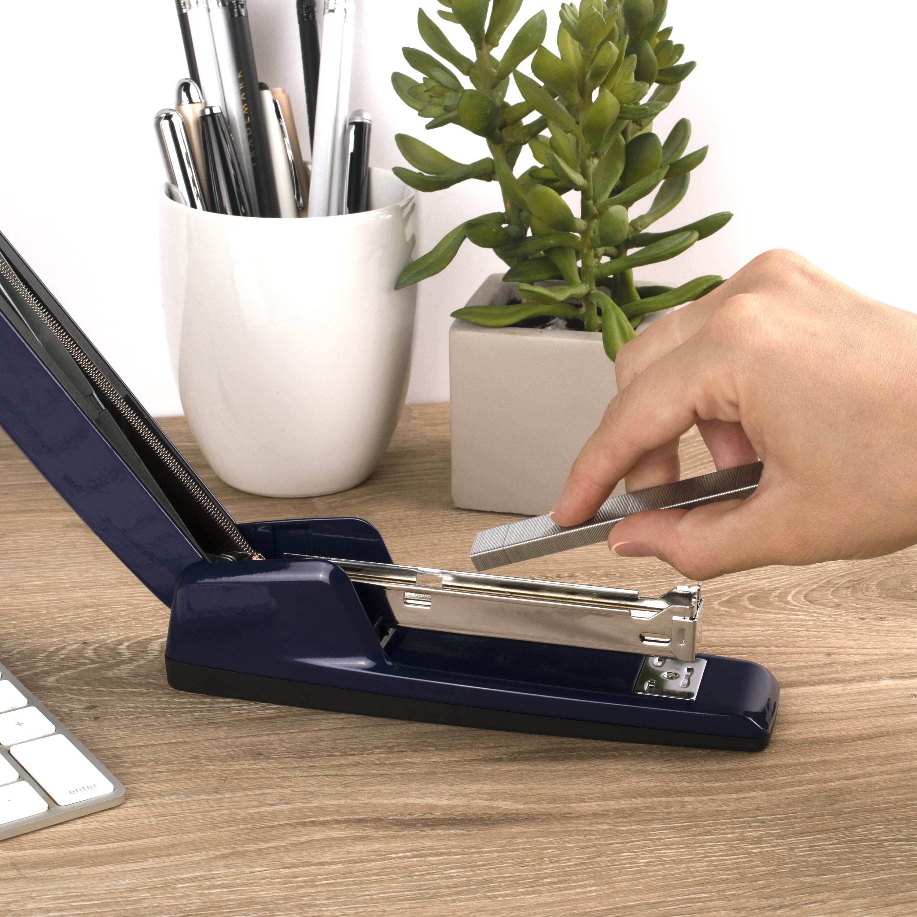 Swingline® 747® Business Stapler - Royal Blue - 30 Sheet Capacity