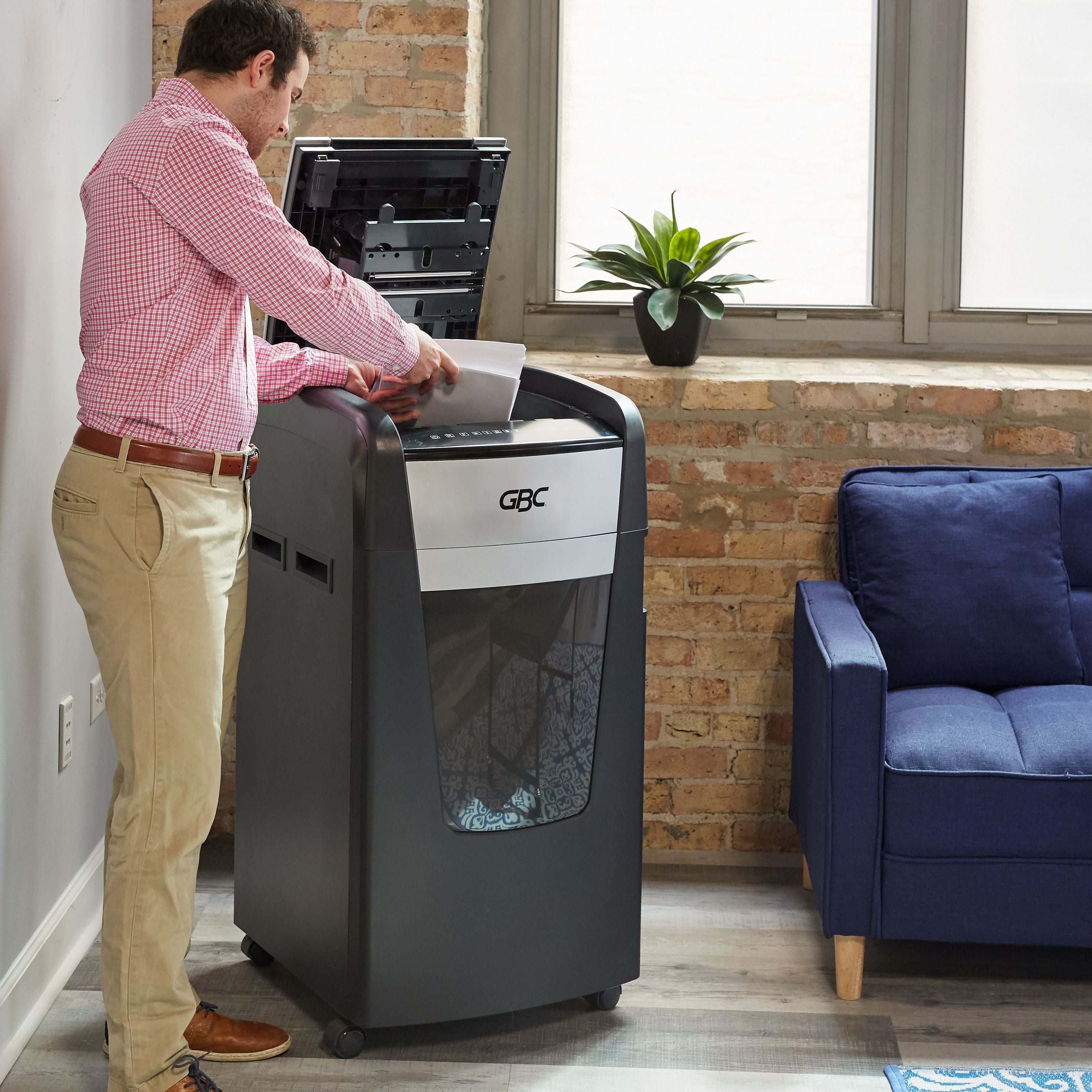 GBC 600X Office Autofeed+ Shredder