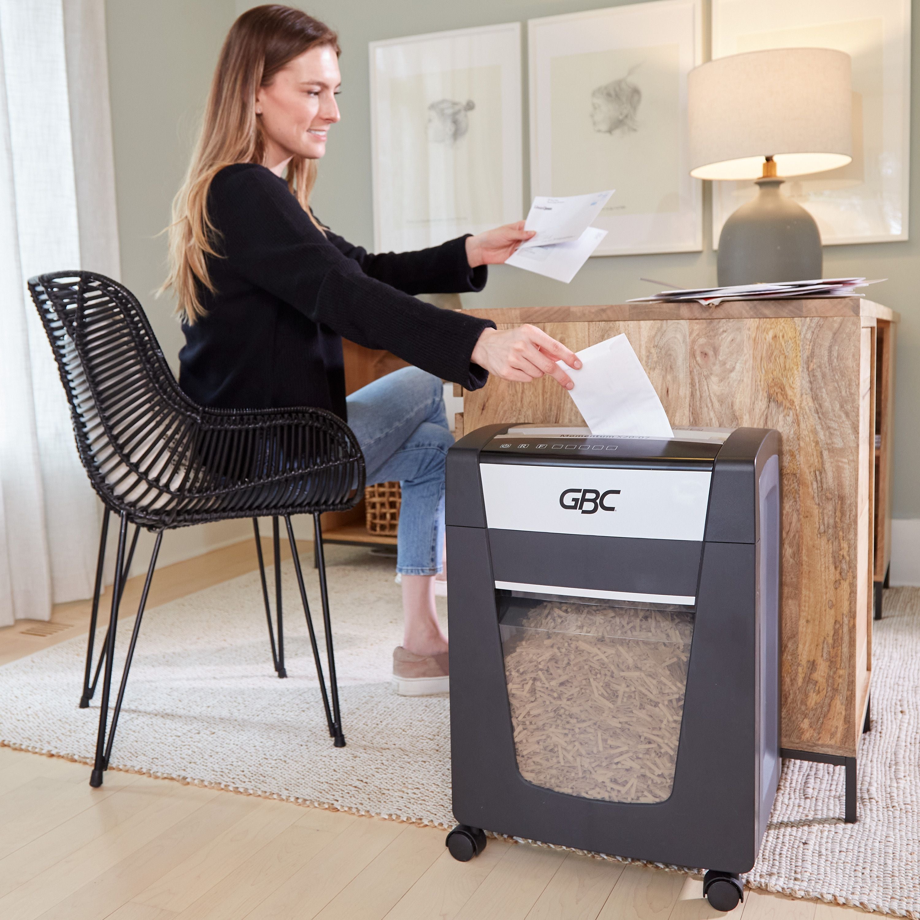 GBC X20-07 Momentum Shredder