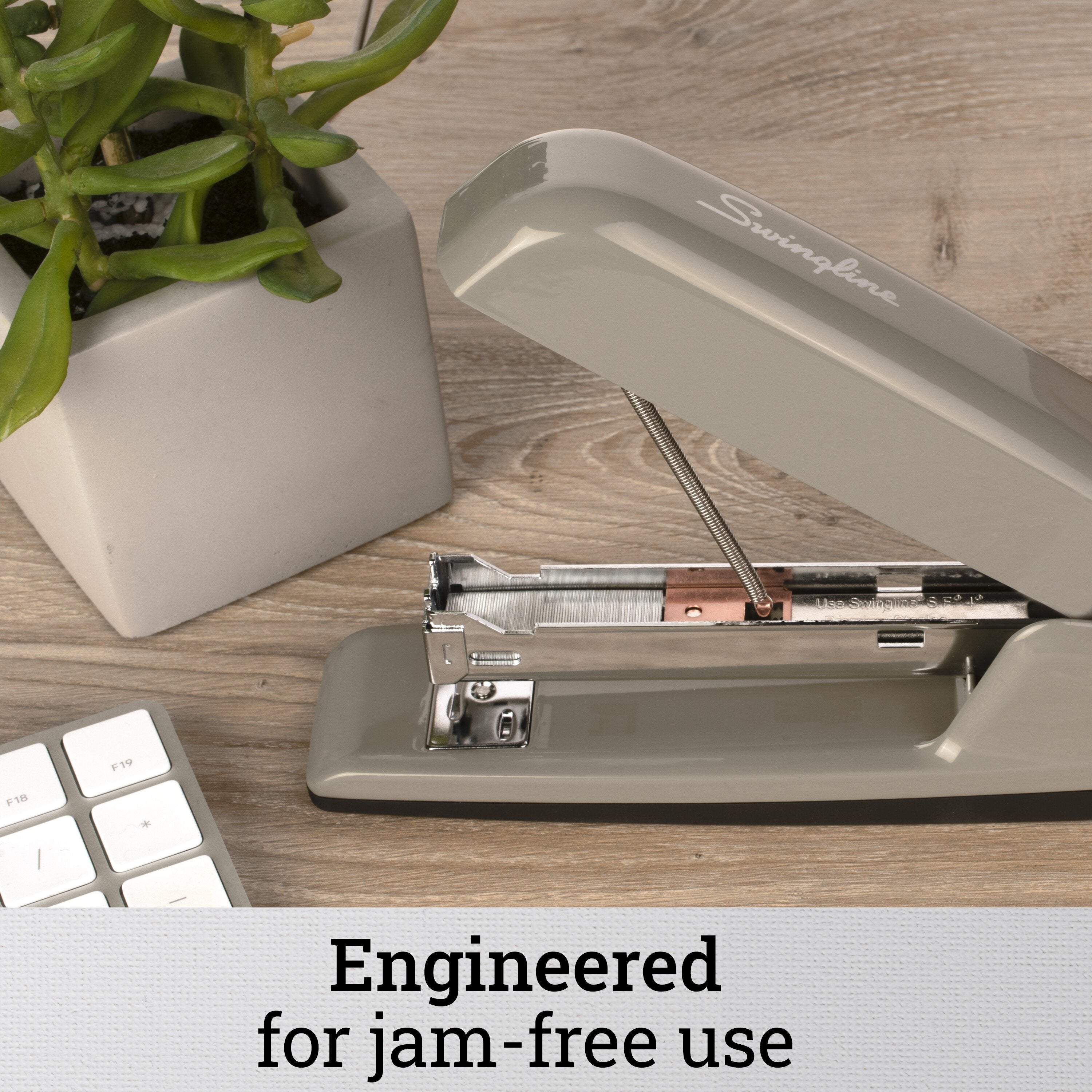 Swingline 747 Business Stapler - 30 Sheet Capacity - Steel Gray